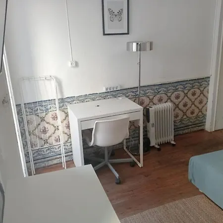 Apartment & Cosy Flat In Vibrant Bairro Alto